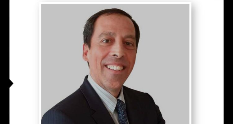 Ejecutivo que compró acciones de CAP usando información privilegiada deja temporalmente su cargo