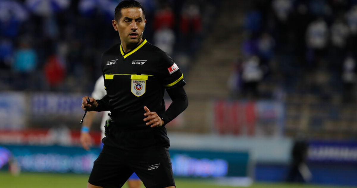 Gilabert volverá a ser el arbitro central de un partido en el campeonato chileno.