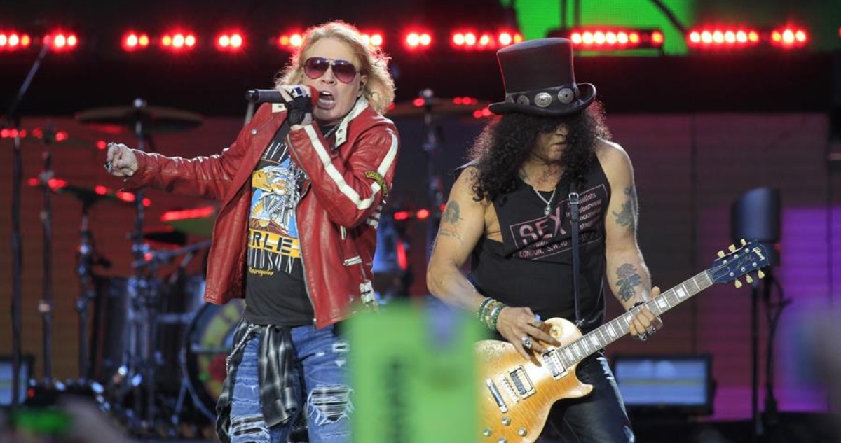 Guns N’ Roses preocupa a fans a 3 meses de regreso a Chile: Axl Rose durmió en un estadio