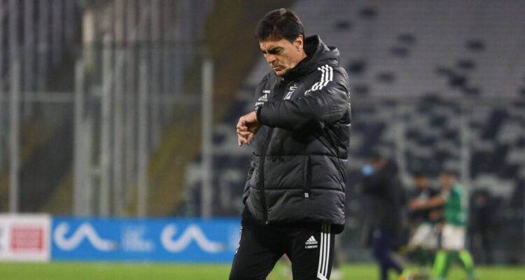 Gustavo Quinteros se aleja de Colo Colo.