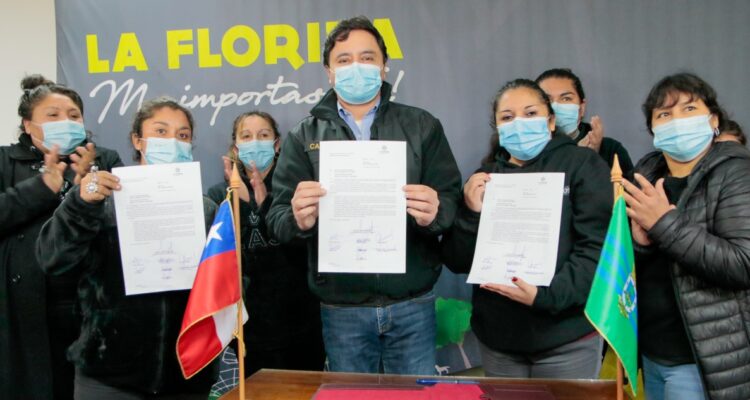 Alcalde Rodolfo Carter anuncia solución habitacional provisoria para las familias del Campamento Dignidad