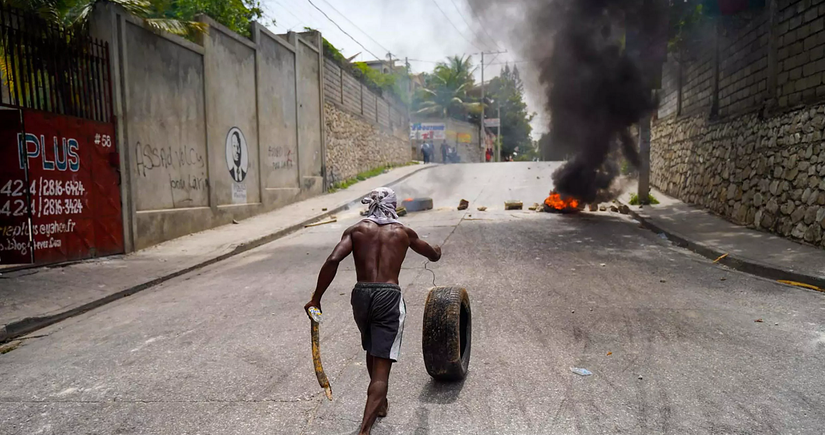 Manifestación contra el alza de precios en Puerto Príncipe, Haití.