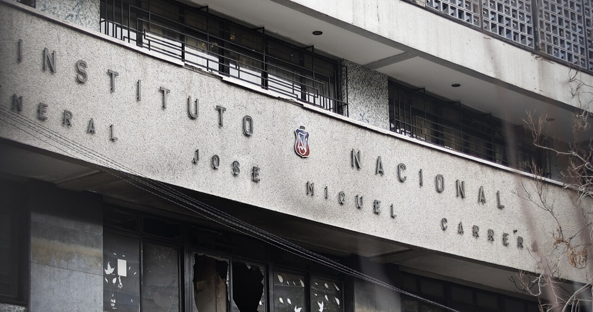 Instituto Nacional realizará clases telemáticas durante primeros días de agosto tras incidentes