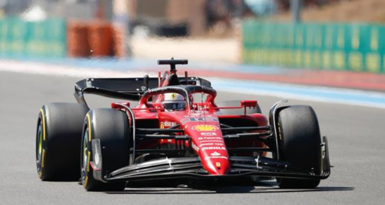 Leclerc tuvo que abandonar la carrera, tras impactar con la valla de contención en la vuelta 20.