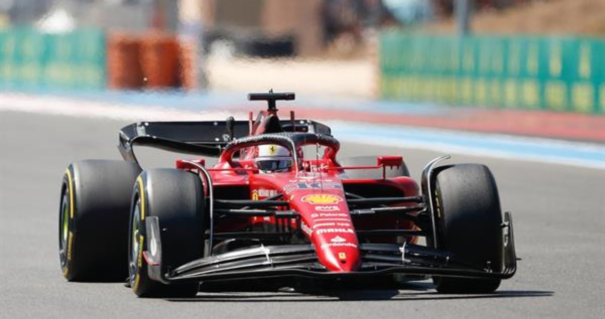 Leclerc tuvo que abandonar la carrera, tras impactar con la valla de contención en la vuelta 20.
