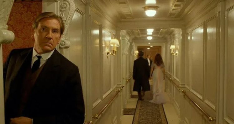 David Warner como Lovejoy en Titanic