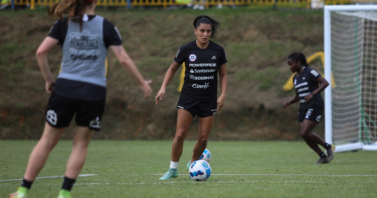 María José Urrutia será baja ante Venezuela.