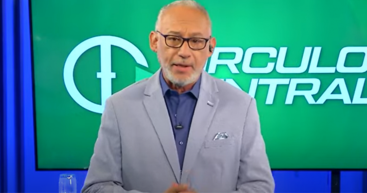 Mauricio Israel destroza el presente de la U.