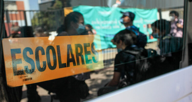 Minsal destaca condiciones sanitarias ante retorno a clases: especialistas piden no olvidar medidas