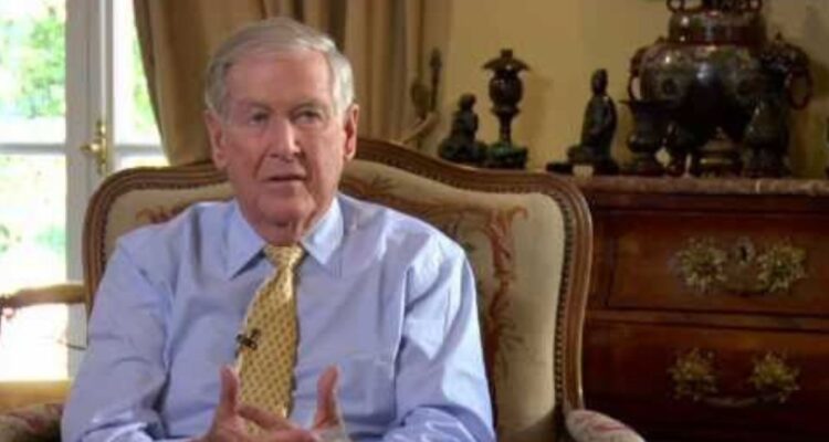 Muere Arturo Alessandri Besa