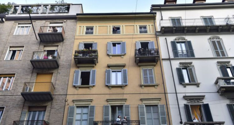 Qué hacer cuando te multan por algo no especificado en el Reglamento de Copropiedad de tu edificio