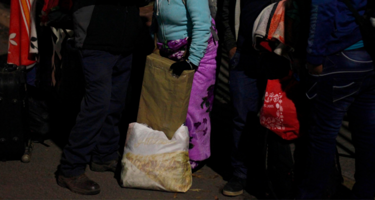 Municipio anuncia que albergue estará funcionando por un mes para habitantes de toma de Pelluco