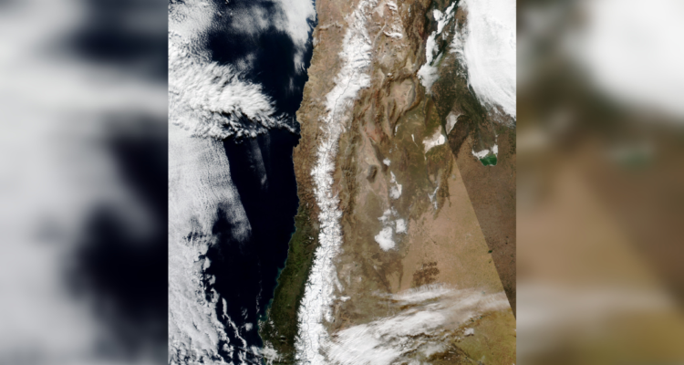Imagen satelital de Chile