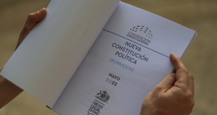 Nueva Constitución encuesta municipalidades