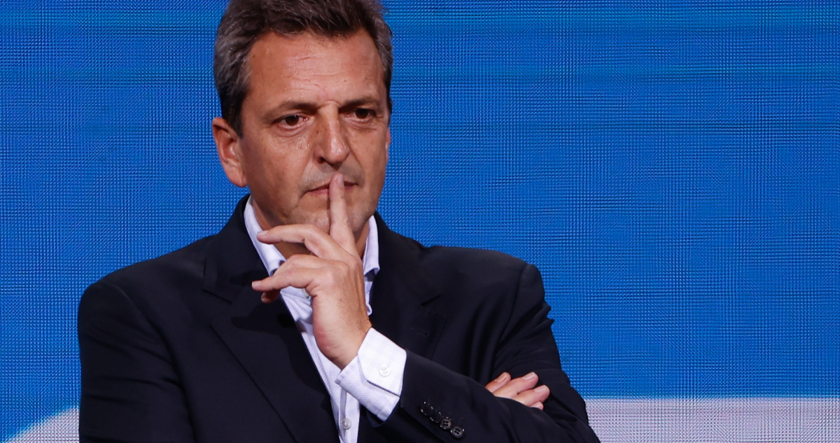 El tercero en un mes: nuevo cambio de gabinete en Argentina renueva al ministro de Economía