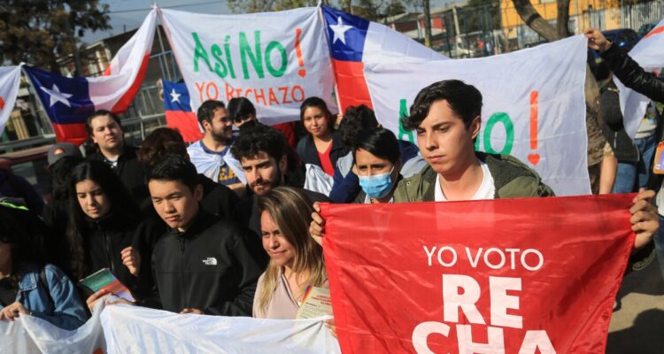 Organizaciones civiles por Rechazo anuncian que también visitarán millones de casas durante campaña