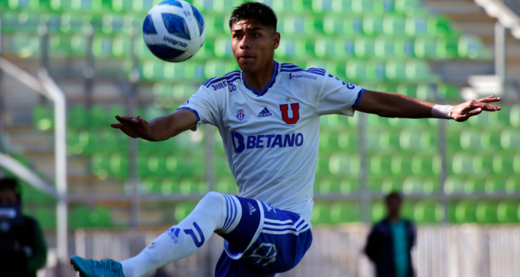 Dos clubes del viejo continente se pelean la contratación de Osorio.