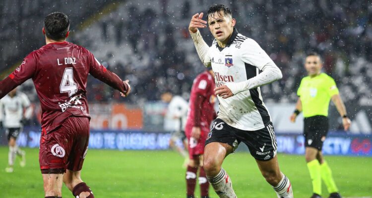 Pablo Solari anotó golazo ante La Serena.