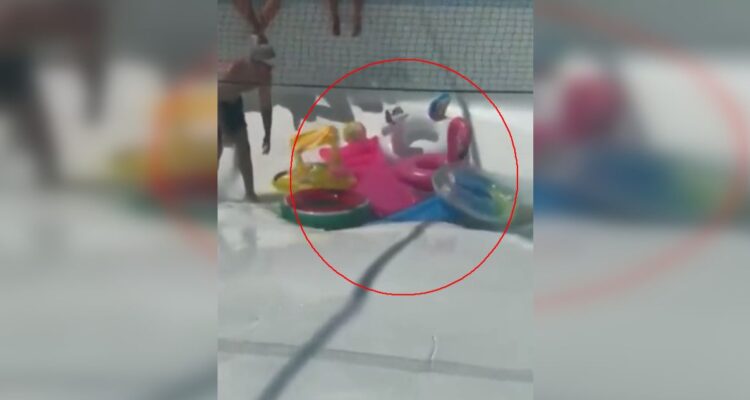 Piscina colapsa en Israel