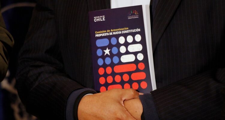 Plan B, constitución