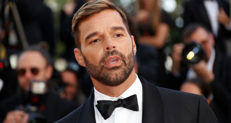 Policía emite orden de protección contra Ricky Martin por ley de violencia doméstica