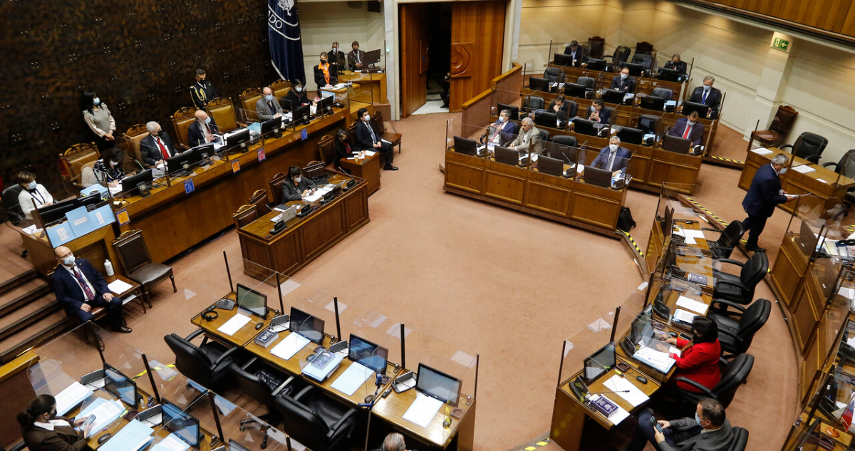 Comisión de Constitución votará este martes proyecto para rebajar quórum a actual Carta Magna