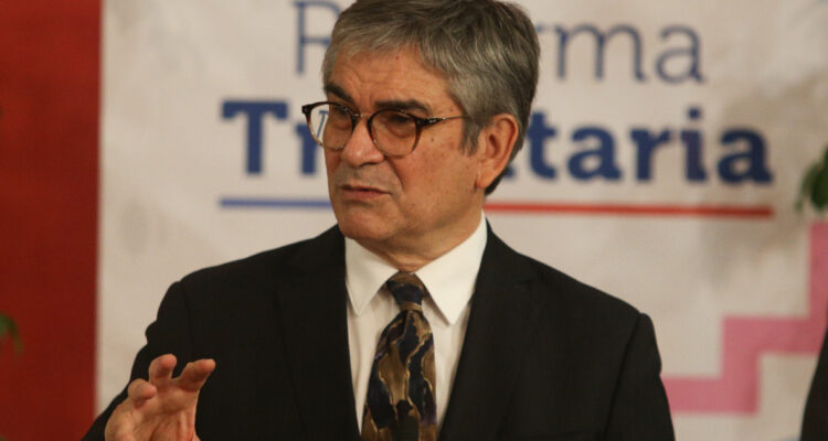 Reforma tributaria tramitación comenzaría el martes e indicación a royalty minero tomará más tiempo