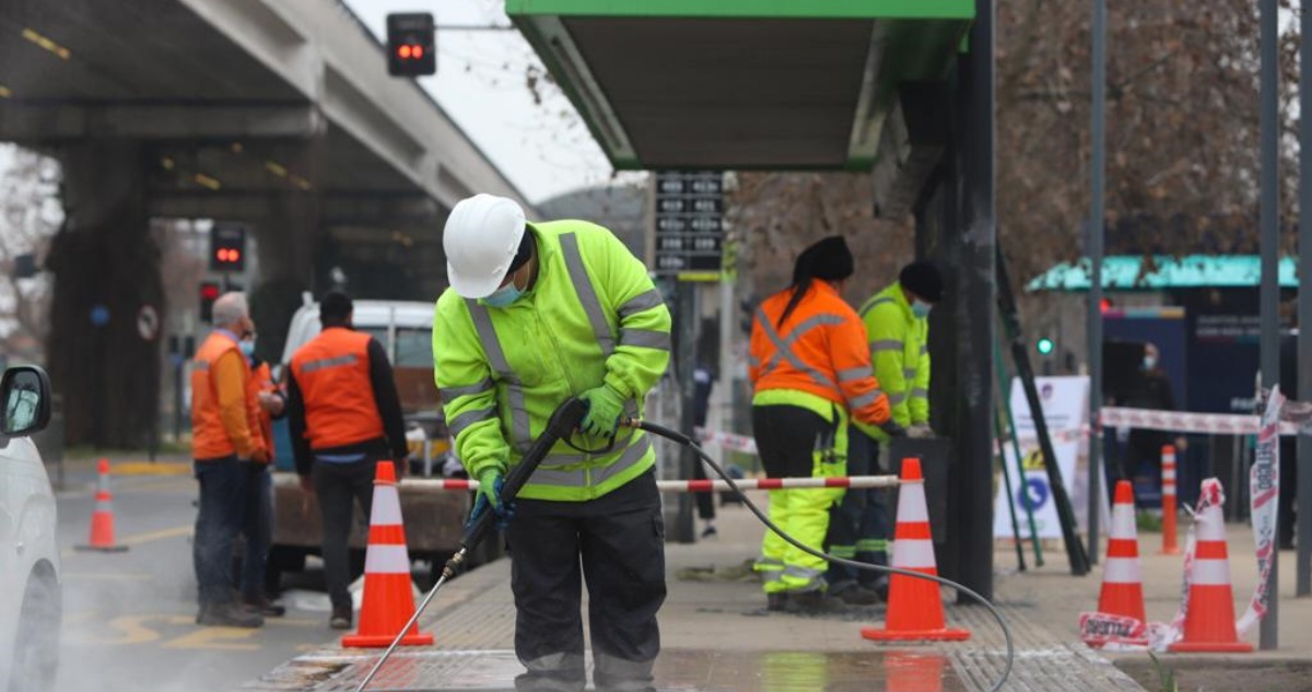 MTT anuncia histórica inversión de $56 mil millones en recuperación de paraderos del transporte público