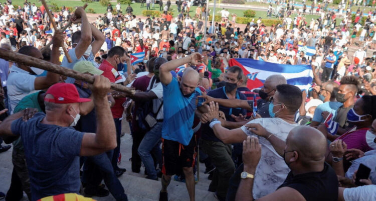 Represión marca aniversario de protestas de 11J en Cuba