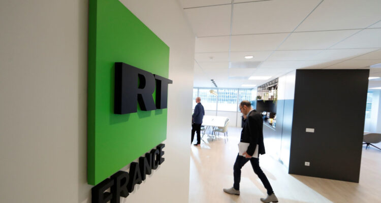Las oficinas francesas de la cadena de televisión rusa RT, en Boulogne-Billancourt.