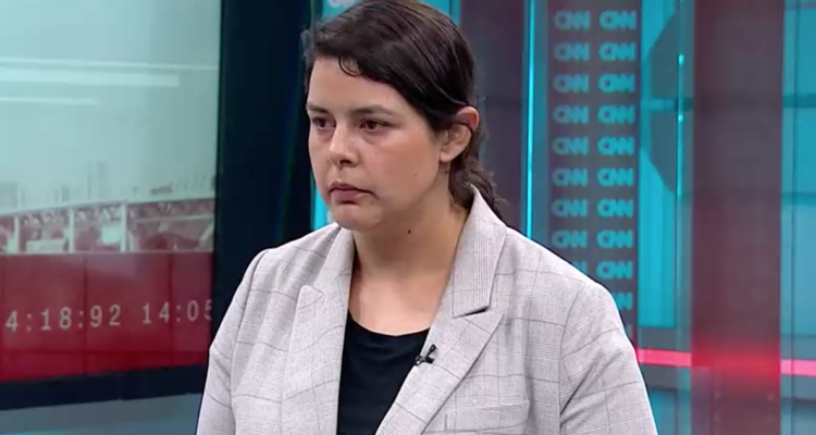 Subsecretaria de Servicios Sociales sufre encerrona en el centro de Santiago