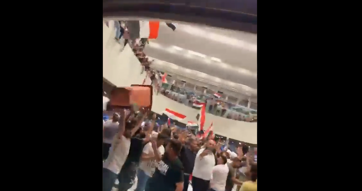 Manifestantes en el parlamento de Irak.