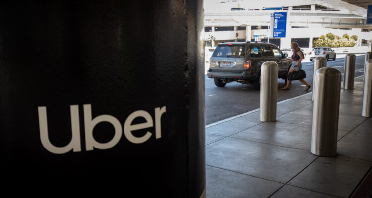 Uber deberá pagar ‘millones de dólares’ tras demanda por cobros más altos a personas discapacitadas