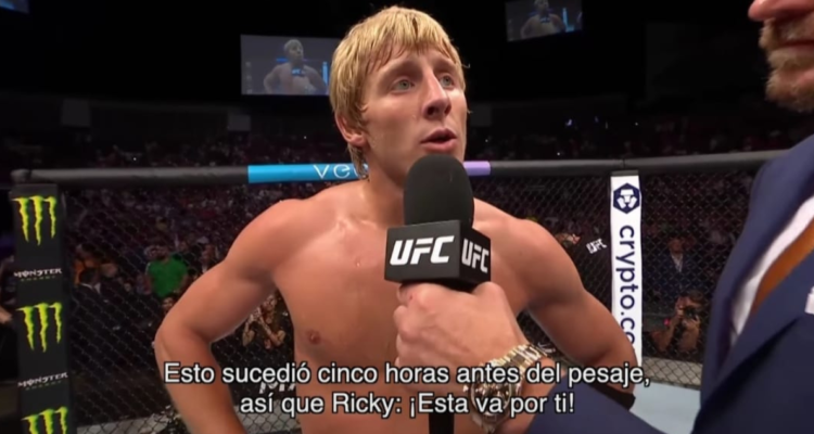 Peleador de la UFC deja a un estadio en silencio con potente mensaje de salud mental.