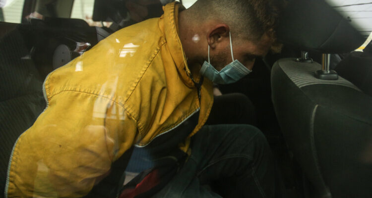 Venezolanos detenidos por robos y homicidio a metros de La Moneda