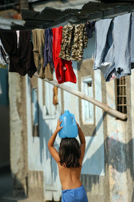 La vida de las niñas explotadas laboralmente en Latinoamérica