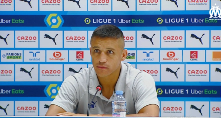 Alexis Sánchez es presentado oficialmente en el Olympique de Marsella.