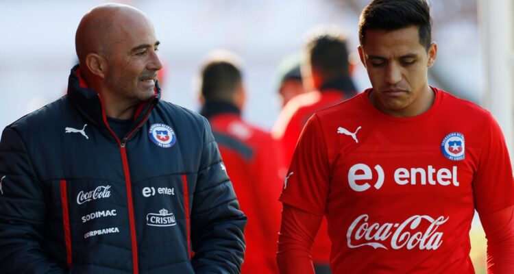 Alexis Sánchez y Jorge Sampaoli.