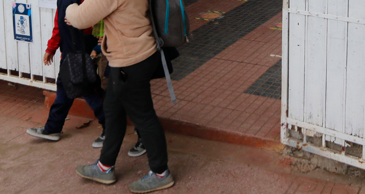 Amenaza de tiroteo por redes sociales a colegio de Puerto Montt obliga a suspender clases