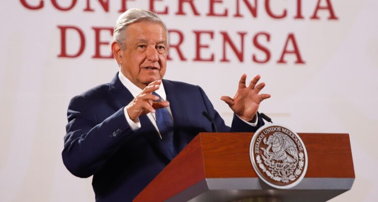 México crea su empresa estatal del litio excluyendo por completo al sector privado