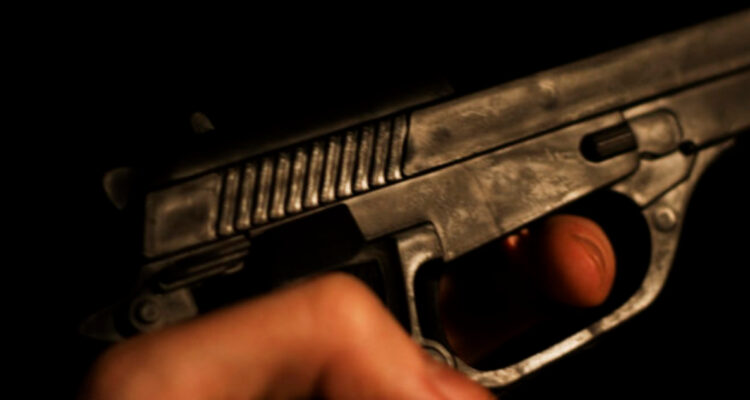 Delincuentes matan a joven