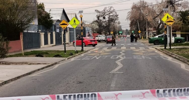PDI indaga muerte de conductor en medio de balacera en Peñalolén