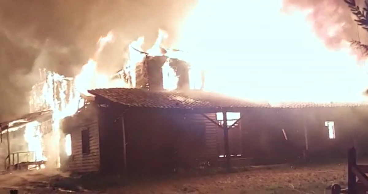 Ataque incendiario en Contulmo
