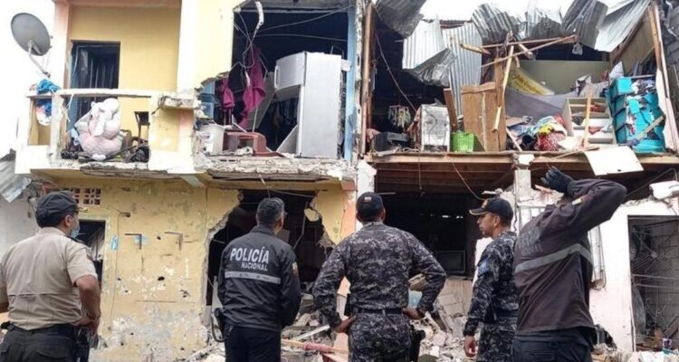 Ataque explosivo Ecuador