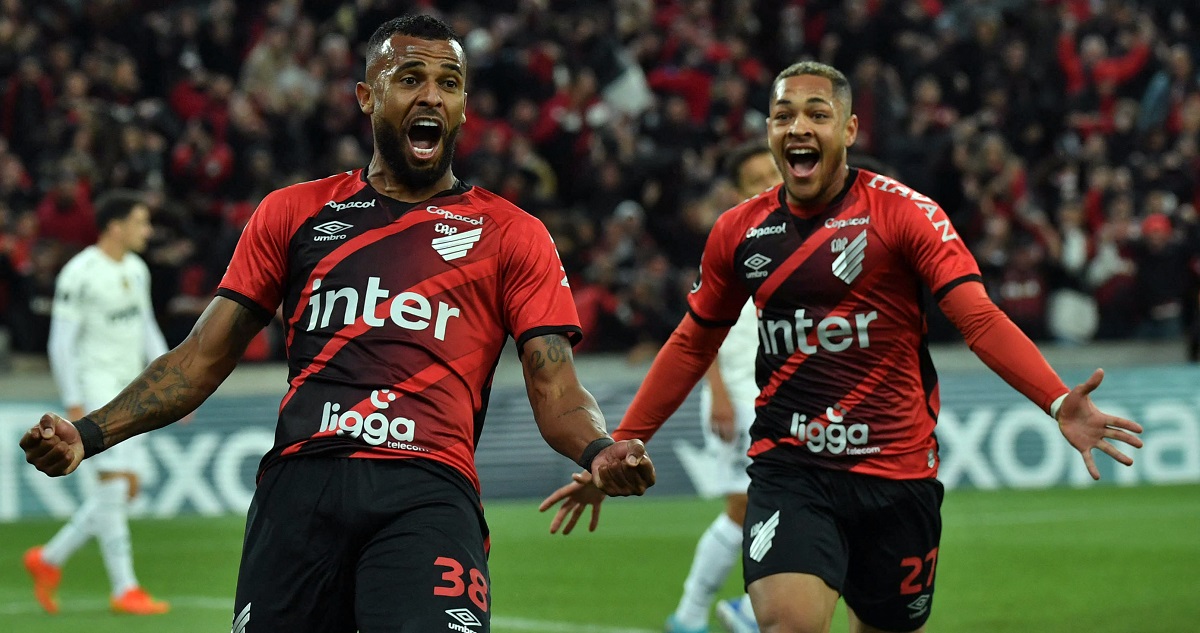 Athletico Paranaense venció a Palmeiras por semifinales de Libertadores.