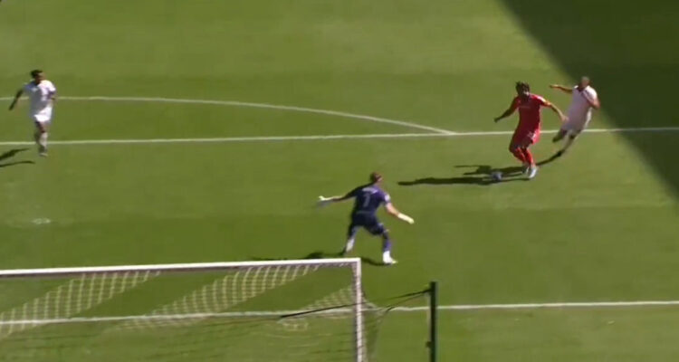 Ben Brereton anotó su primer gol de la temporada.