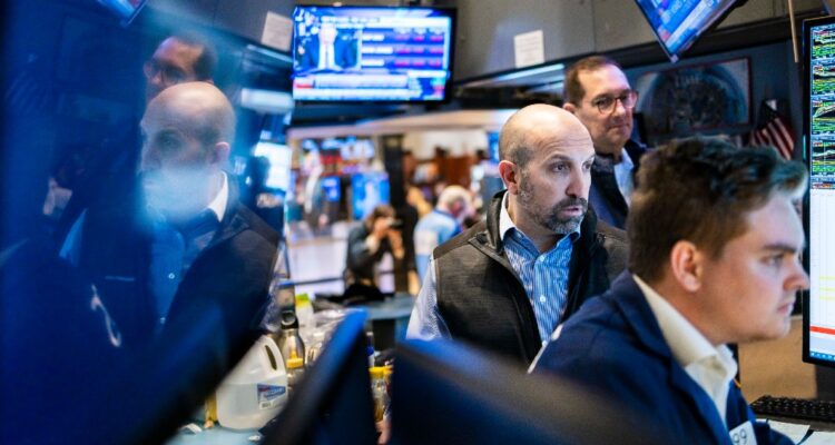 Wall Street se tiñó de rojo luego de las declaraciones de la Fed sobre la inflación