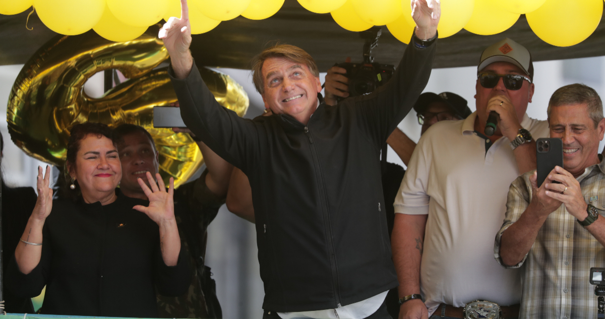 Bolsonaro inicia campaña en Brasil: “El poder solo emana del pueblo, si elige correctamente”