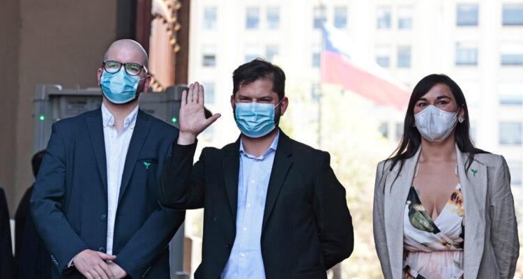 Presidente Boric y dichos de ministro Jackson: “No hay ningún ánimo de arrogarse una superioridad”