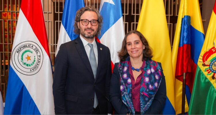 Ministra Antonia Urrejola y canciller de Argentina